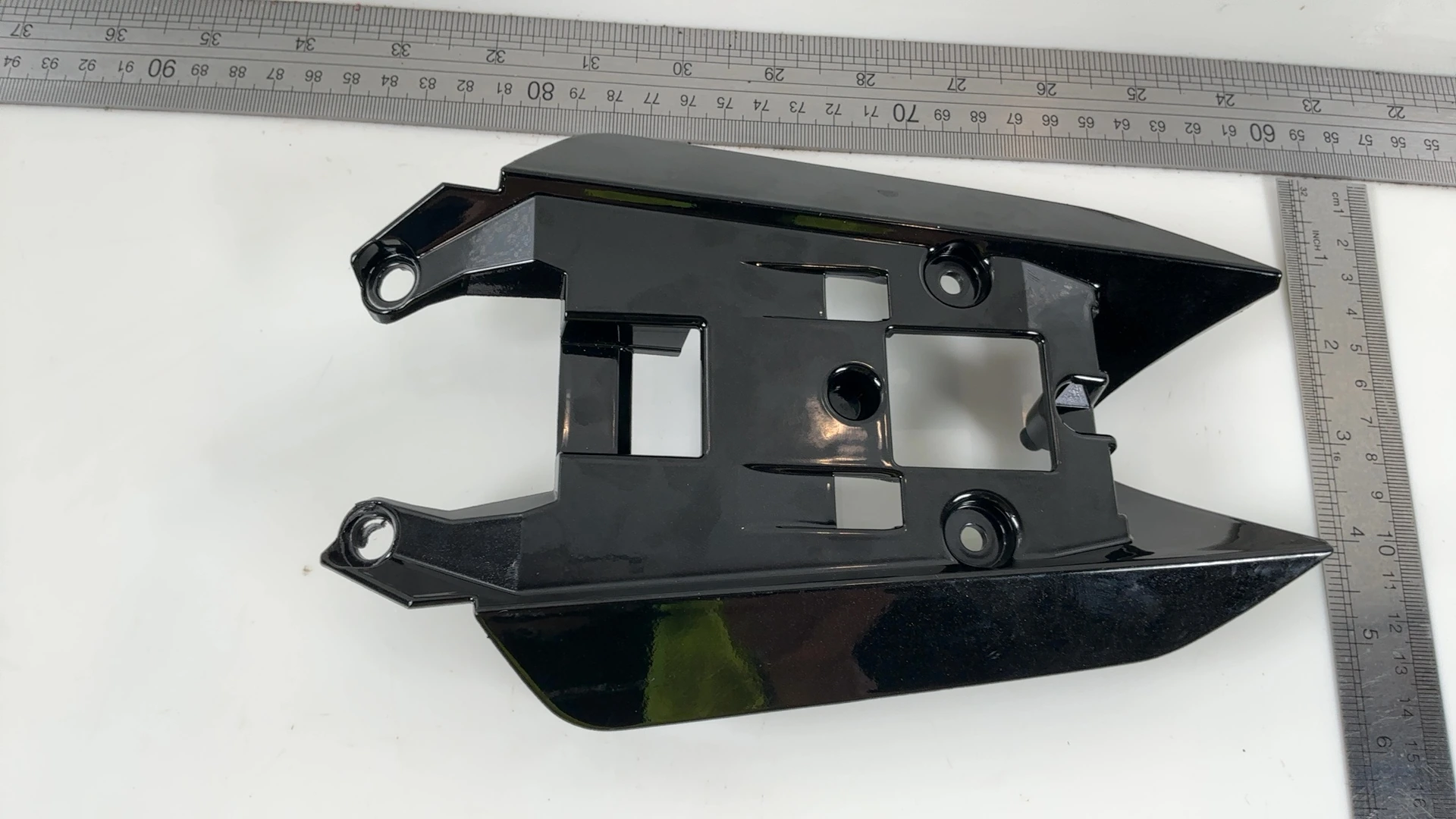 Aprilia Tuono V4 RSV4 1100 Rear Seat Cover Lock Bracket 2025 2026 OEM 2B012608 - Image 3