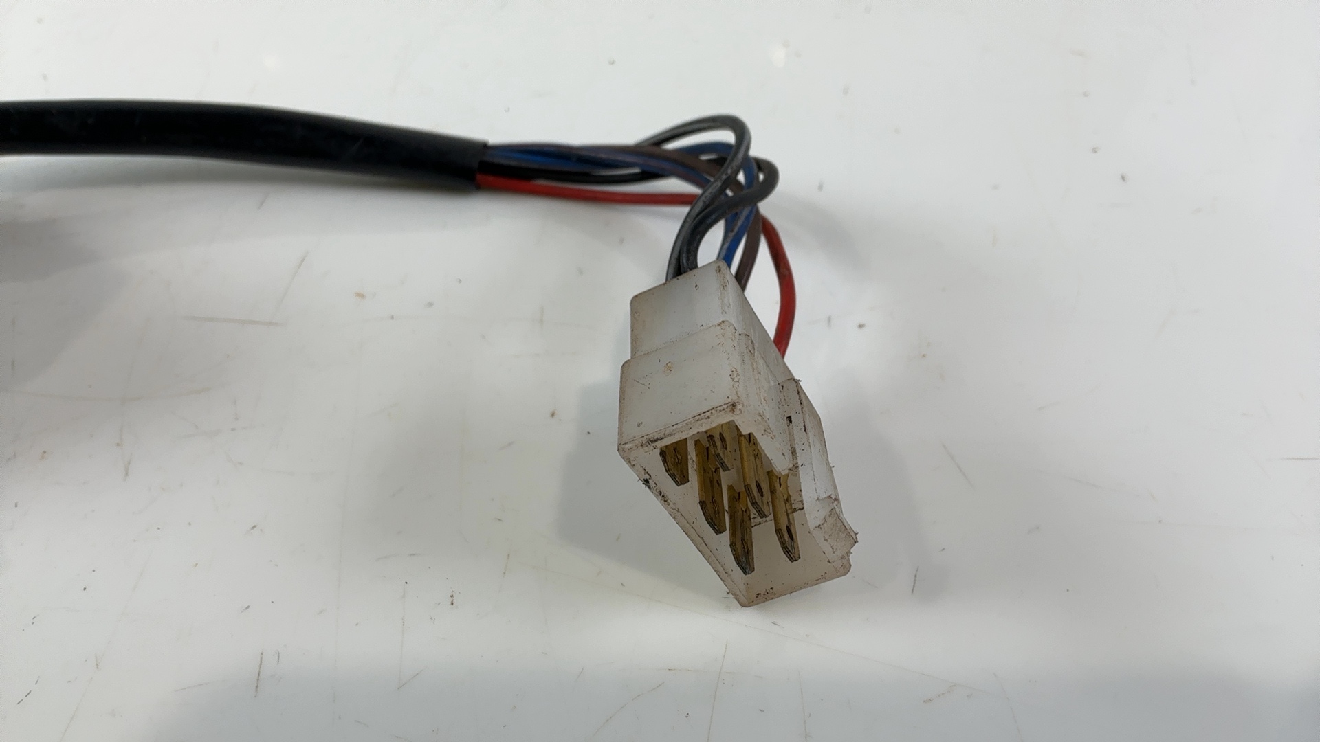 Yamaha RD125LC Mk1-Mk3 125cc Ignition Key Switch 1982-1987 OEM 4L0-82508-30 - Image 4
