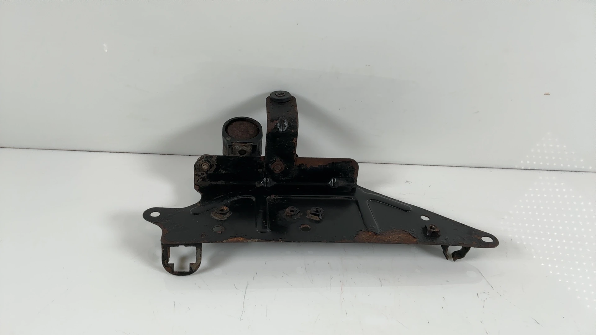 Suzuki GS450L GS450 450cc Relay Mounting Bracket 1980-1982 OEM 47410-44503