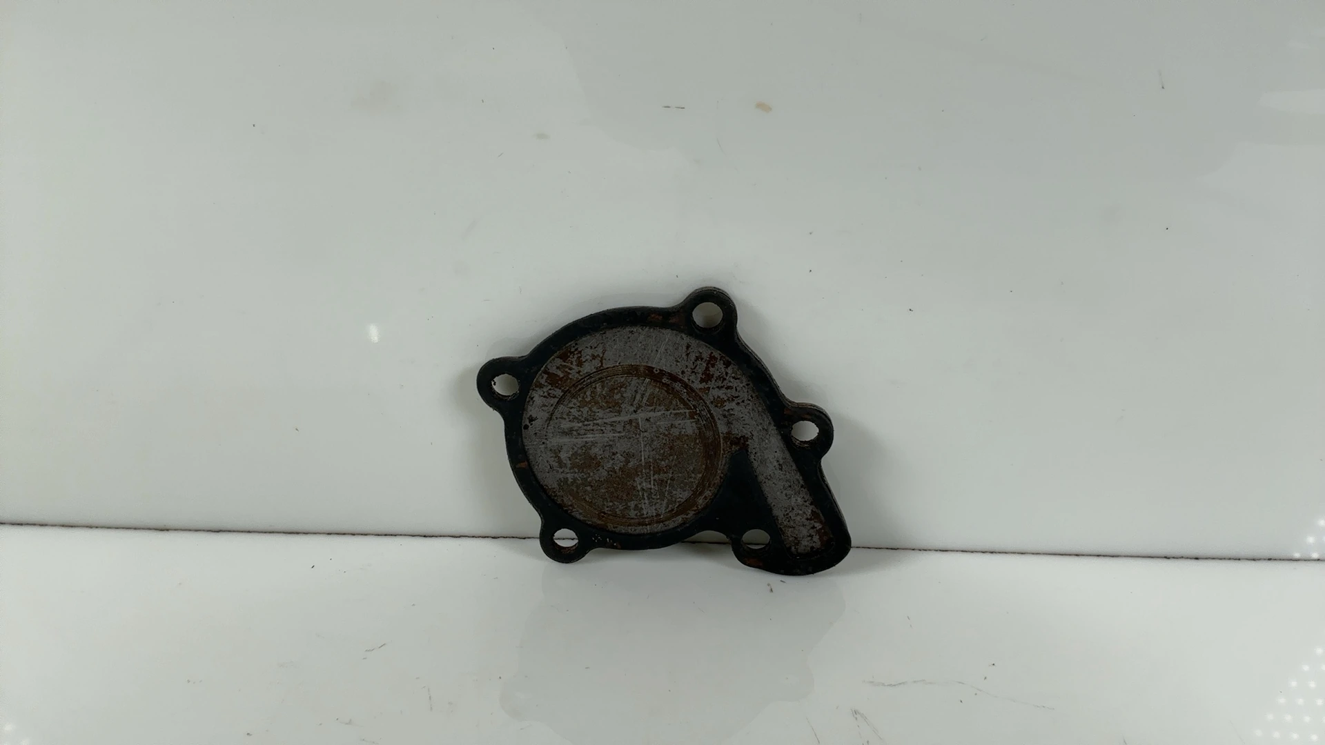 Yamaha RD250LC RD250 250cc Water Pump Cover 1980 1983 OEM 4L0-12422-00-00 - Image 1