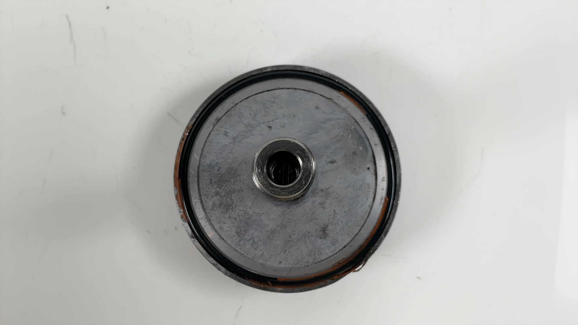 Kawasaki GPz550 550 Engine Oil Filter Cover 1983-1984 OEM 14025-1422 - Image 4