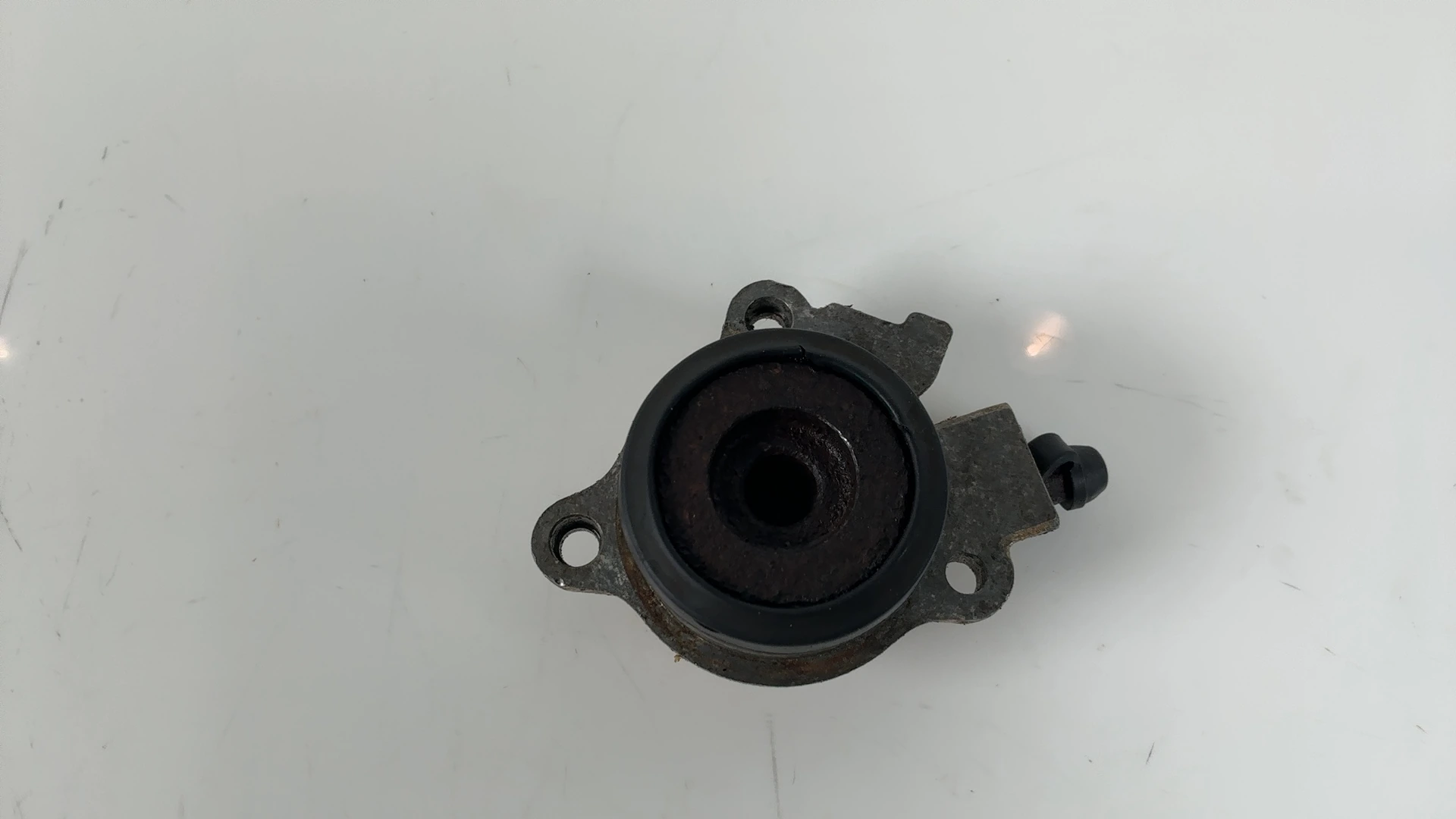 Yamaha FZ750 1FN 750cc Clutch Slave Cylinder 1985-86 OEM 1AE-16381-11-00 - Image 5
