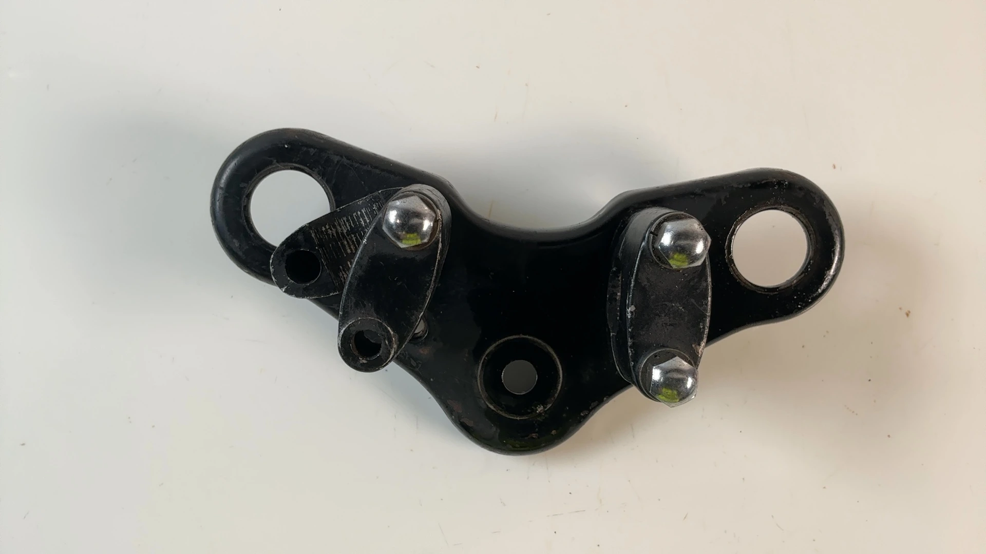 Suzuki GN50 GN50E 50cc Upper Fork Triple Tree Yoke Clamp 1979-82 OEM 51311-02400