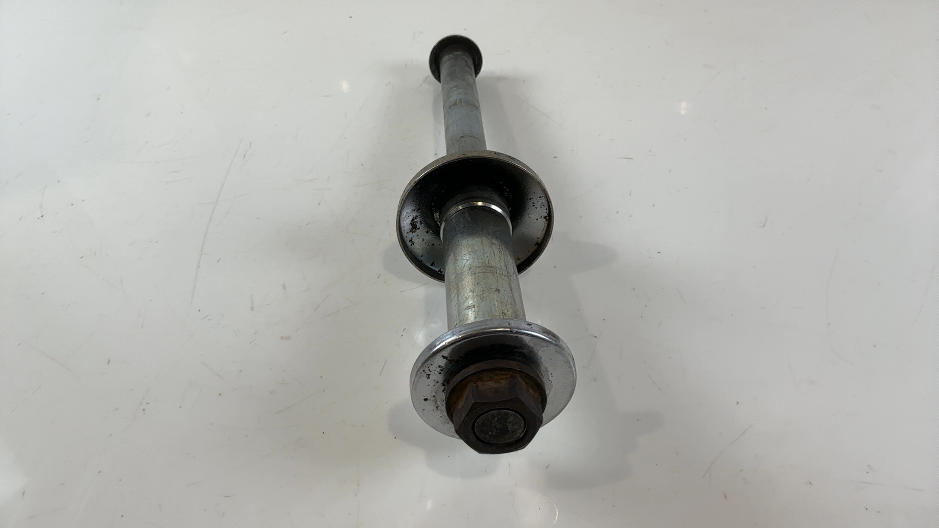 Kawasaki Z 1000 ST KZ1000ST 1000cc Rear Wheel Axle 1979 1980 OEM 41068-1088 - Image 2