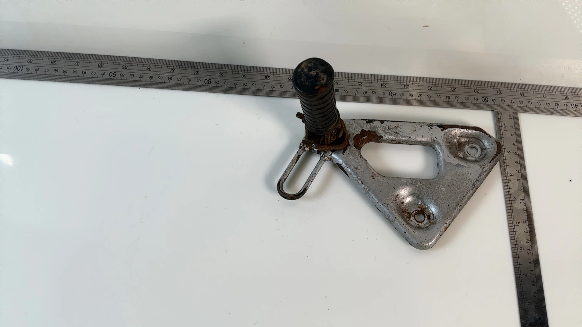 Honda Transalp XL600V Left Passenger Footrest Bracket 87-96 OEM 50810-MM9-000ZA - Image 3