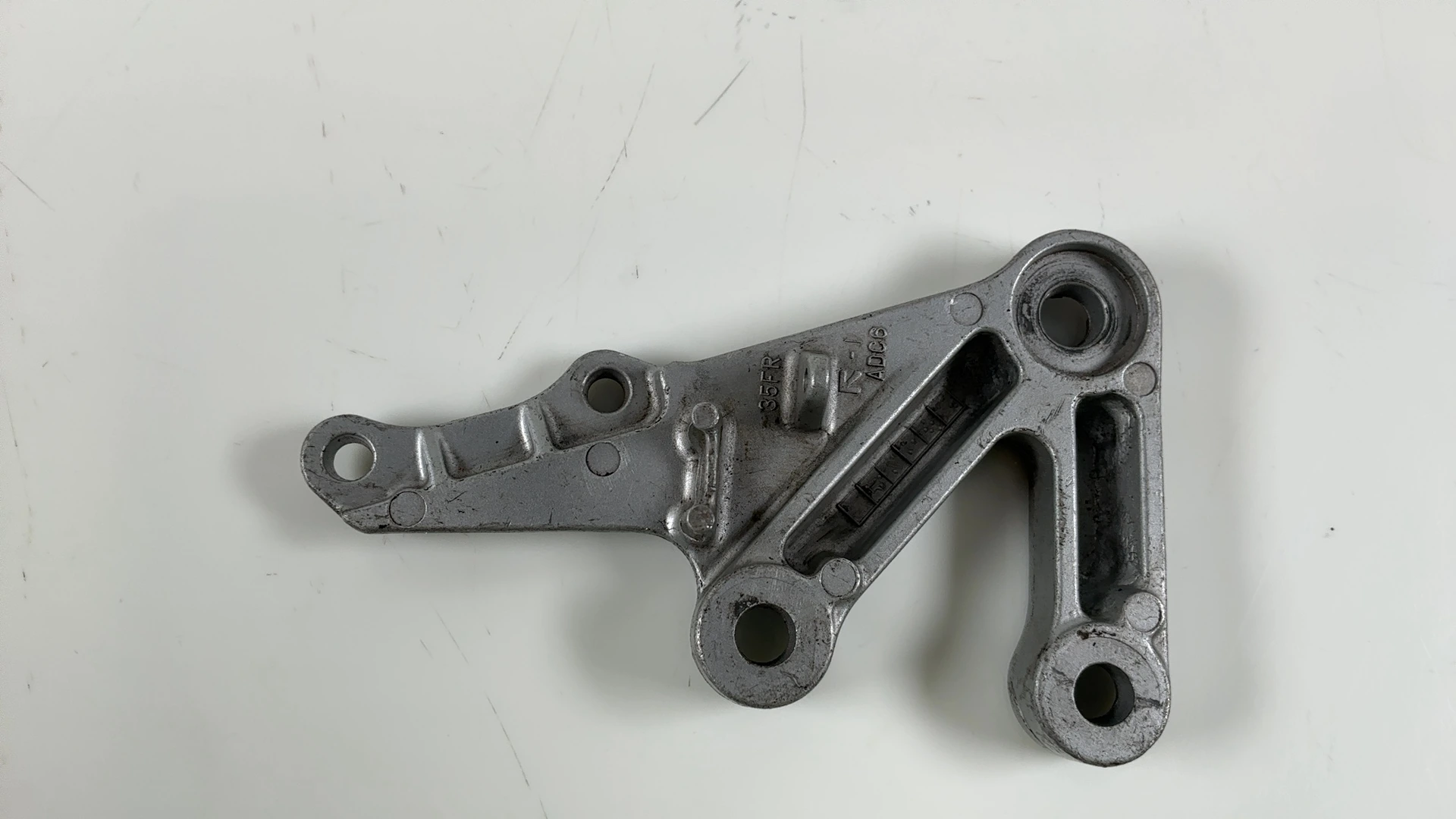 Suzuki GSX-R 600 750 Right Front Foot Rest Peg Bracket 2001-2003 OEM 43511-35F00 - Image 6