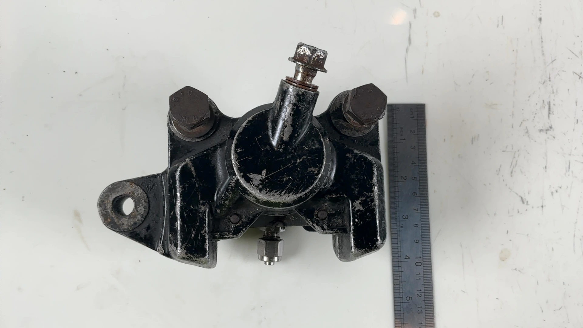 Suzuki GSX400F GSX400 400cc Rear Brake Caliper 1980 1981 OEM 69100-05C31 - Image 3