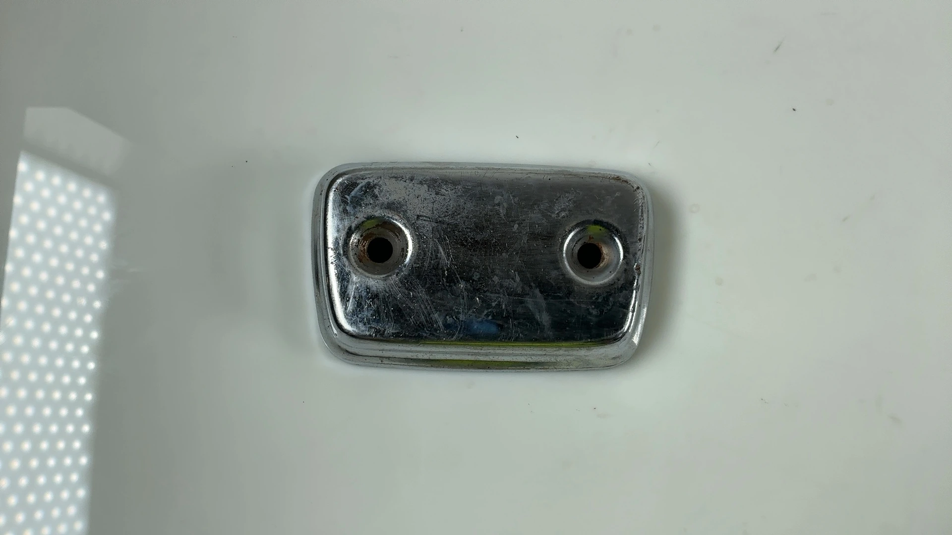 Suzuki GS750T GS750 750cc Cylinder Head Side Cover Cap 1981 1982 OEM 11174-49210 - Image 1