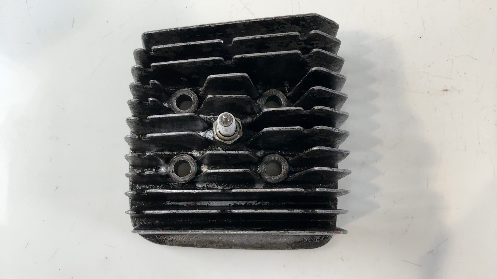 Yamaha RX100 1V1 100cc Cylinder Head 1985-1996 OEM 1V1-11111-00 - Image 12
