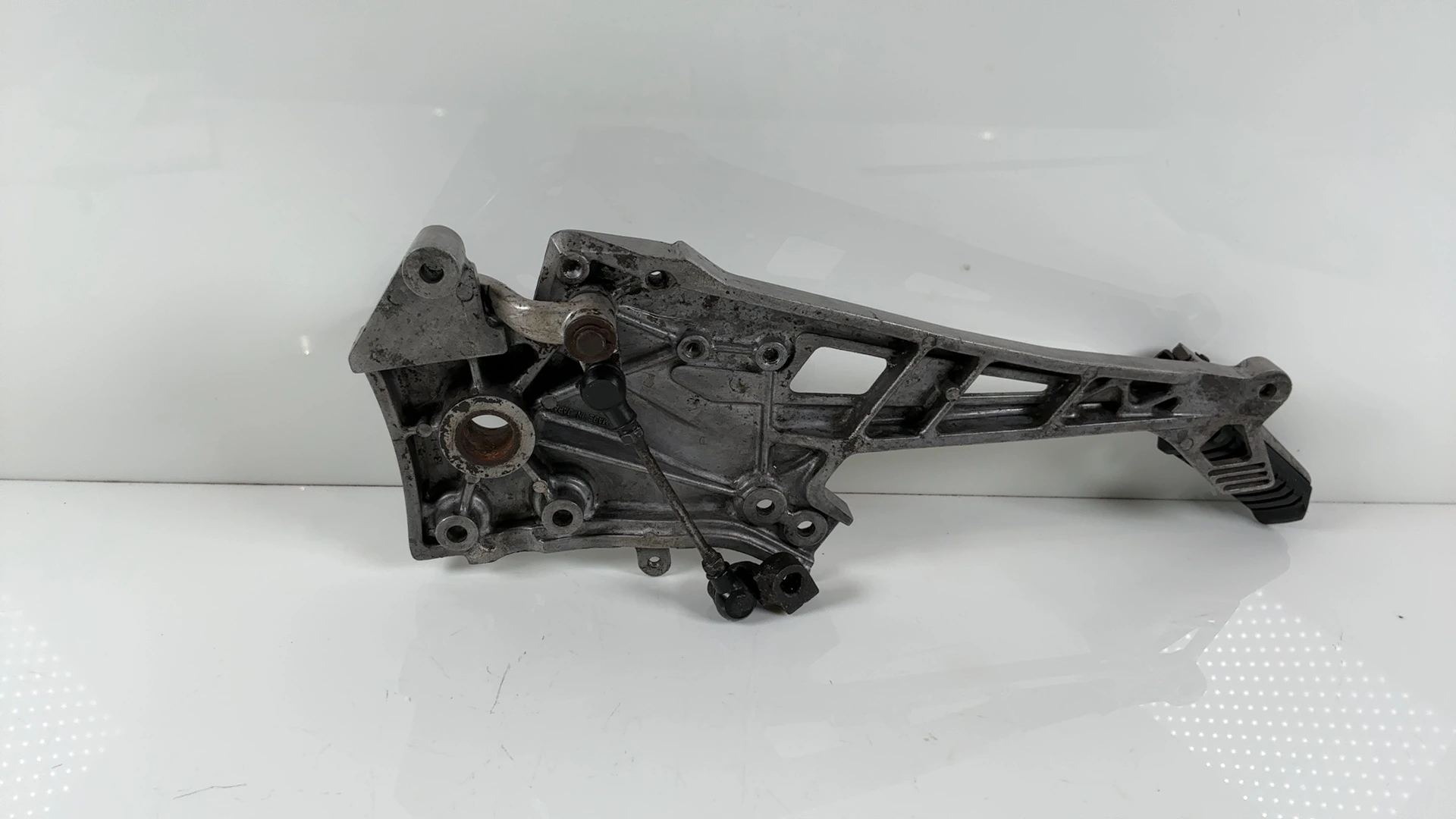 Kawasaki Ninja GPZ900R ZX900 900cc Left Footrest Bracket 1984-85 OEM 35011-1214 - Image 2