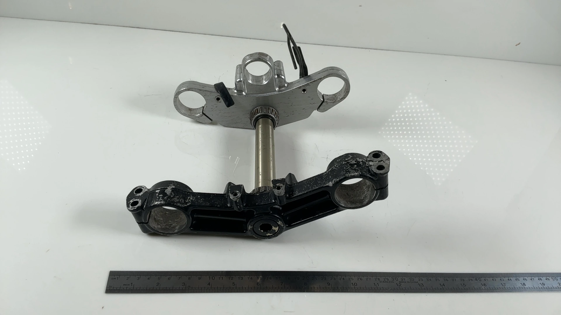 Kawasaki Ninja ZX6R ZX600F 600cc Triple Tree Clamp Set 1995-1997 OEM 44037-1330 - Image 5