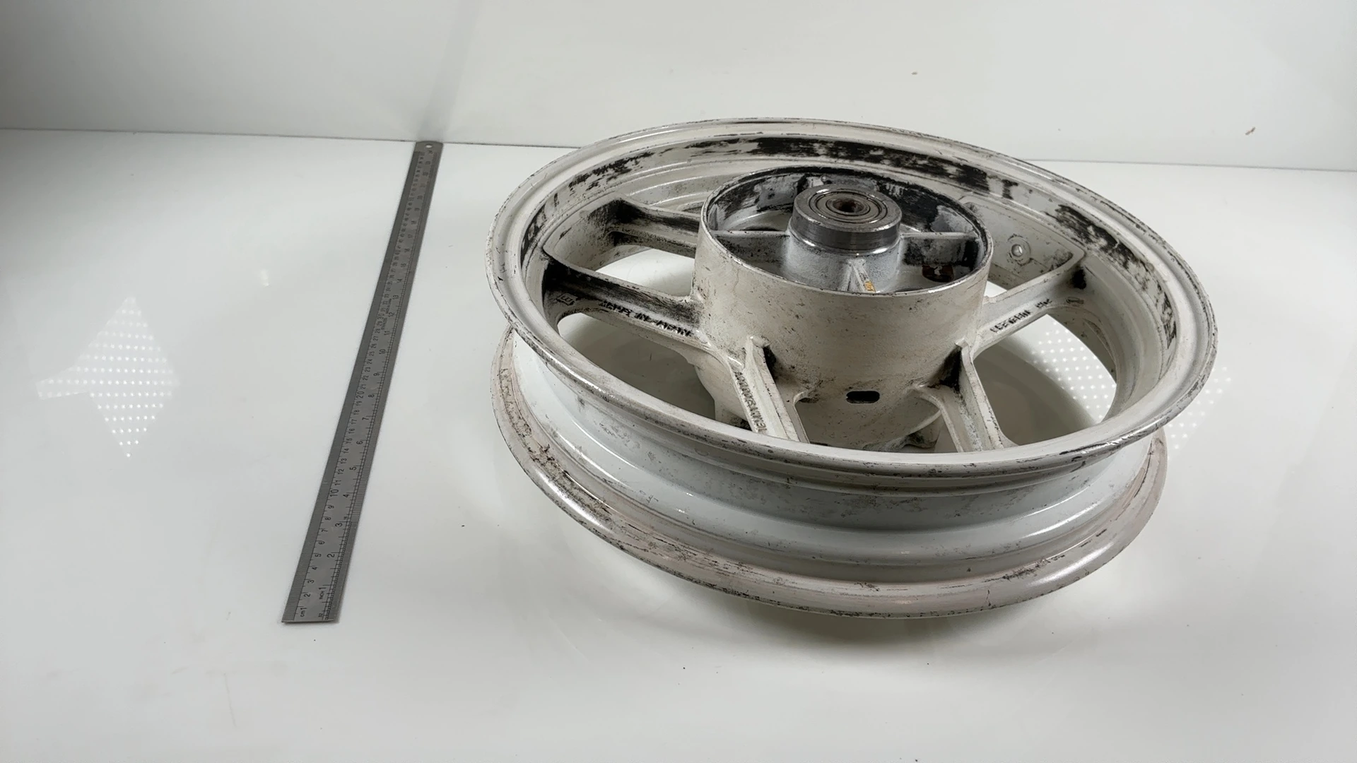 Kawasaki Ninja ZX600C 600cc Rear Wheel Rim 1988-1997 OEM 41073-1576-5G - Image 4