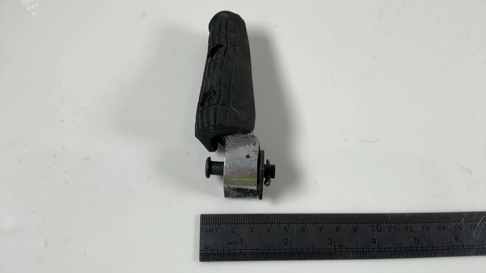Yamaha XJ600S Diversion XJ600 600cc Rear Right Foot Peg 1992-02 2GH-27441-00-00 - Image 5