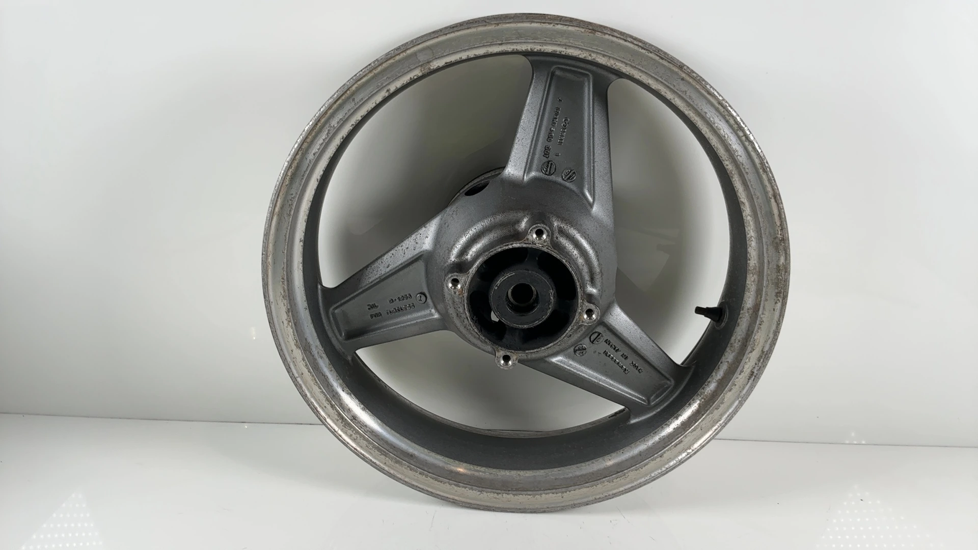 Kawasaki Zephyr ZR750C 750cc Rear Wheel Rim 1991-1999 OEM 41073-1481-JF - Image 2