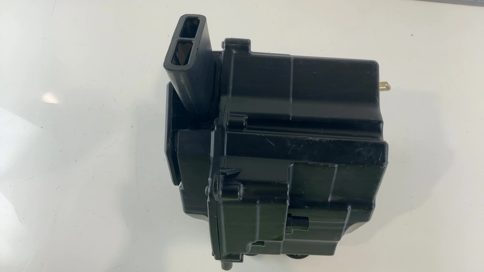 Kawasaki Ninja 250R EX250J 250cc Airbox Intake Filter Box 2008-12 OEM 11038-0026 - Image 4