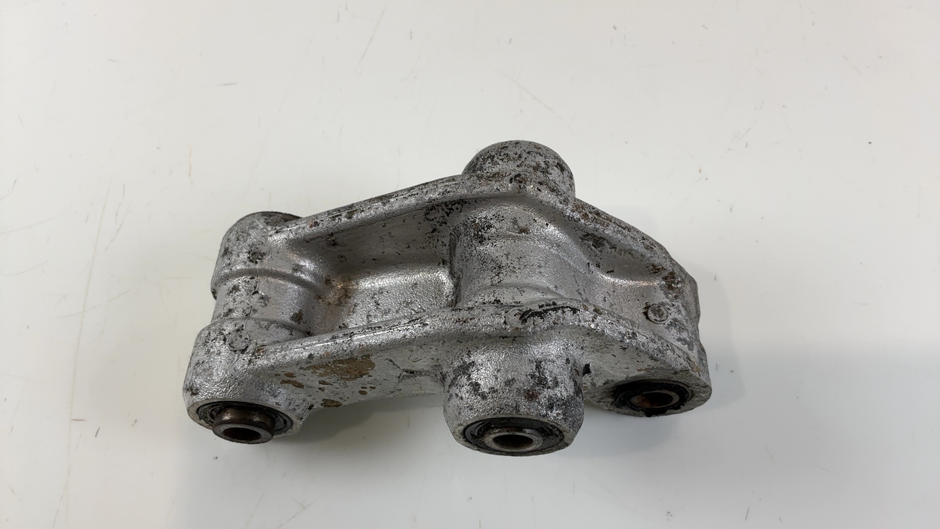 Honda CBR1000F CBR1000 1000 CC Rear Shock Linkage 1987-1996 OEM 52470-MM5-000 - Image 1