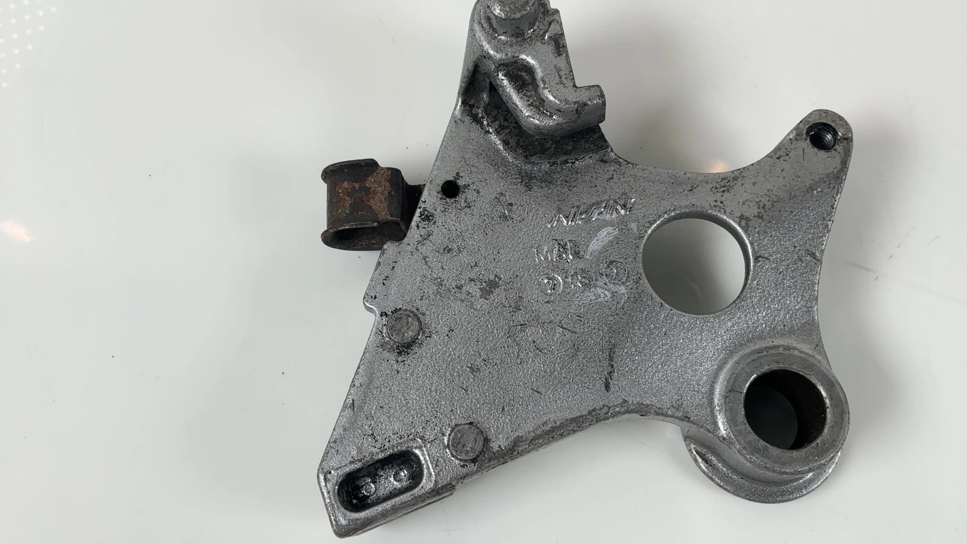 Honda Hornet CB600F 600 CC Rear Brake Caliper Bracket 2000-05 OEM 43110-MBZ-611 - Image 3