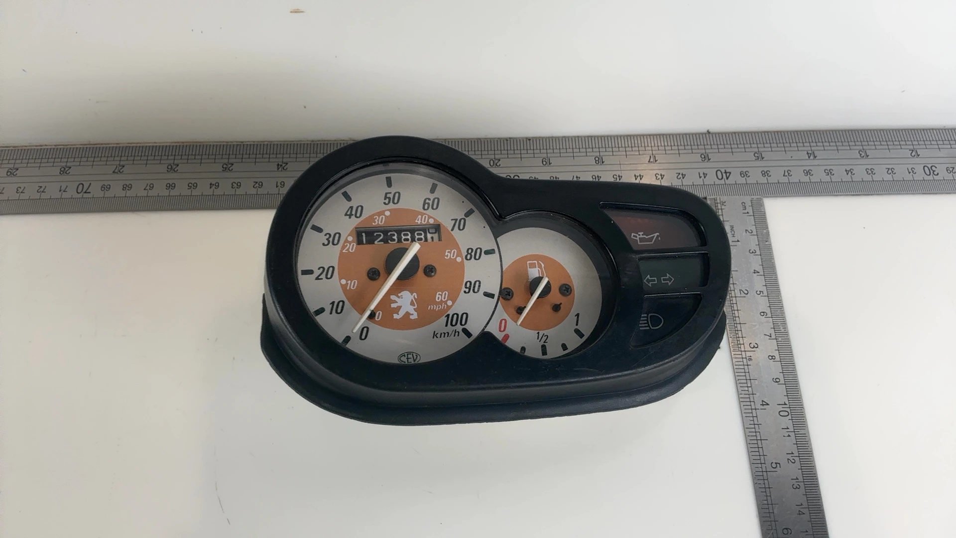 Peugeot Trekker TKR 50 50cc Speedometer Instrument Cluster 1997-2001 OEM 748981 - Image 3