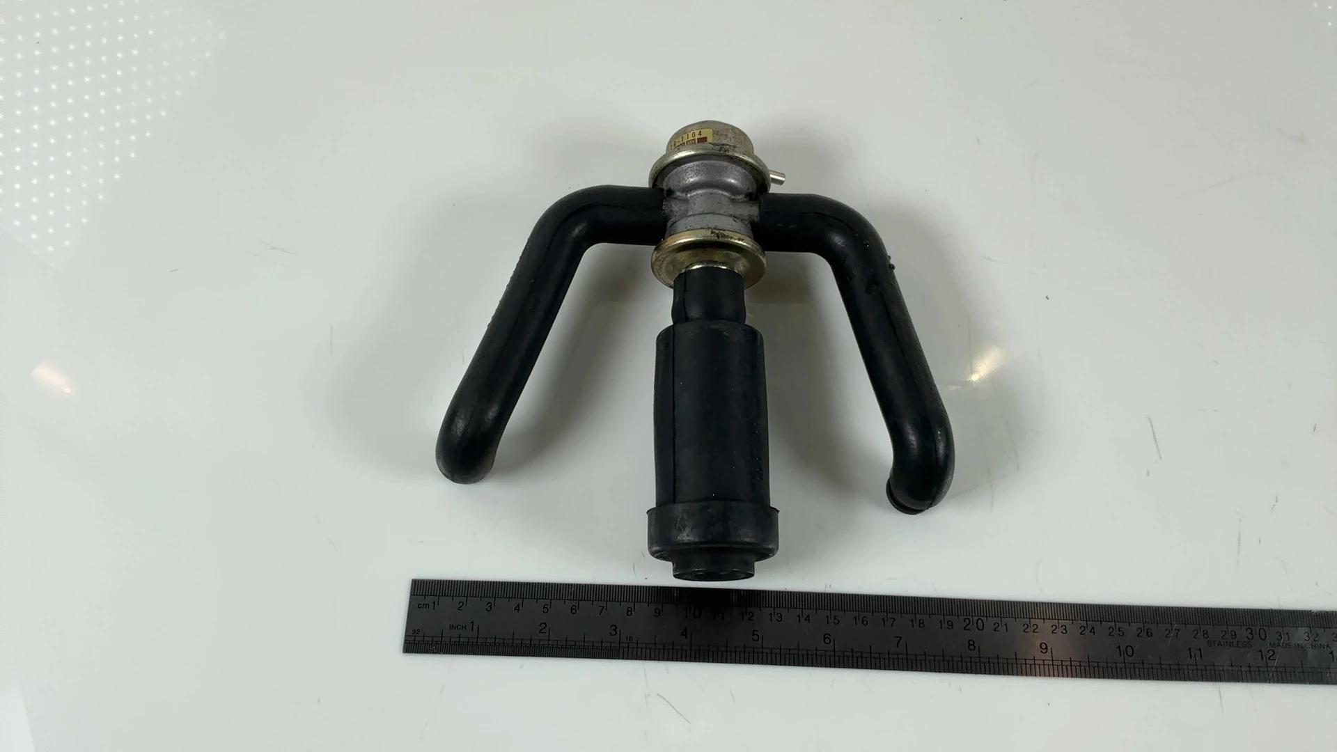 Kawasaki Ninja ZXR750 ZX750 750cc Air Switch Vacuum Valve 1993-95 OEM 16126-1104 - Image 1