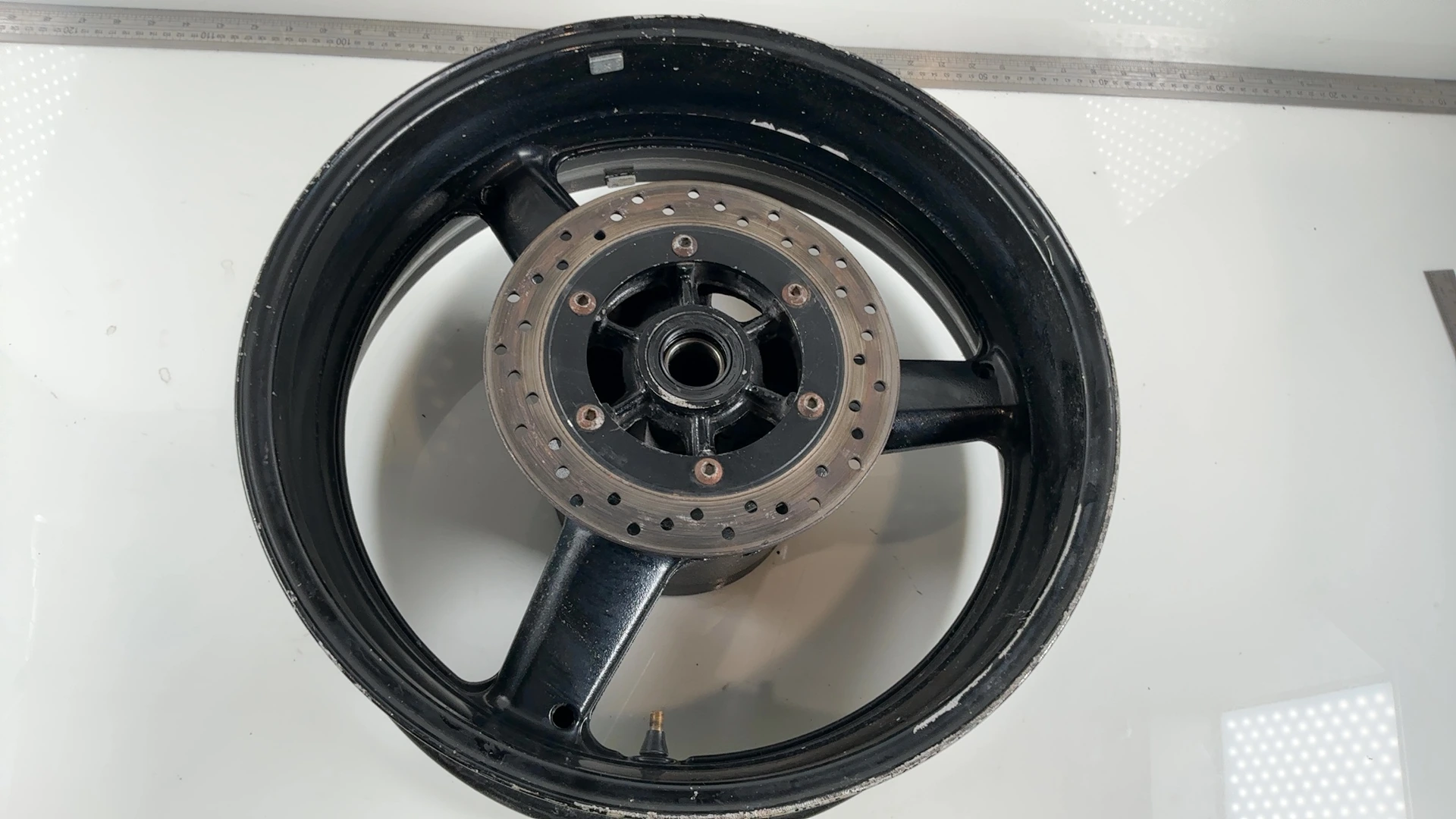 Yamaha YZF R6 YZFR6 600 Rear Wheel Rim 1999-2002 OEM 5EB-25338-00-33 ROH 5EB - Image 12