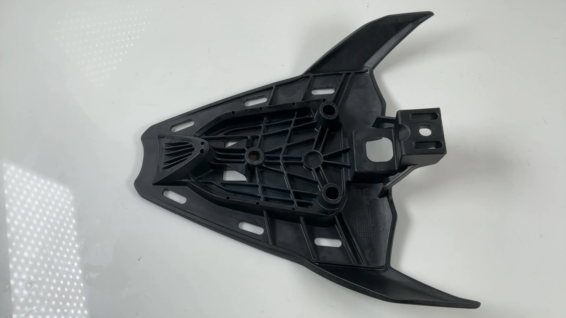 Aprilia RS660 Tuono 660 Rear Passenger Handle Luggage Bracket 2021-26 2B006651 - Image 2