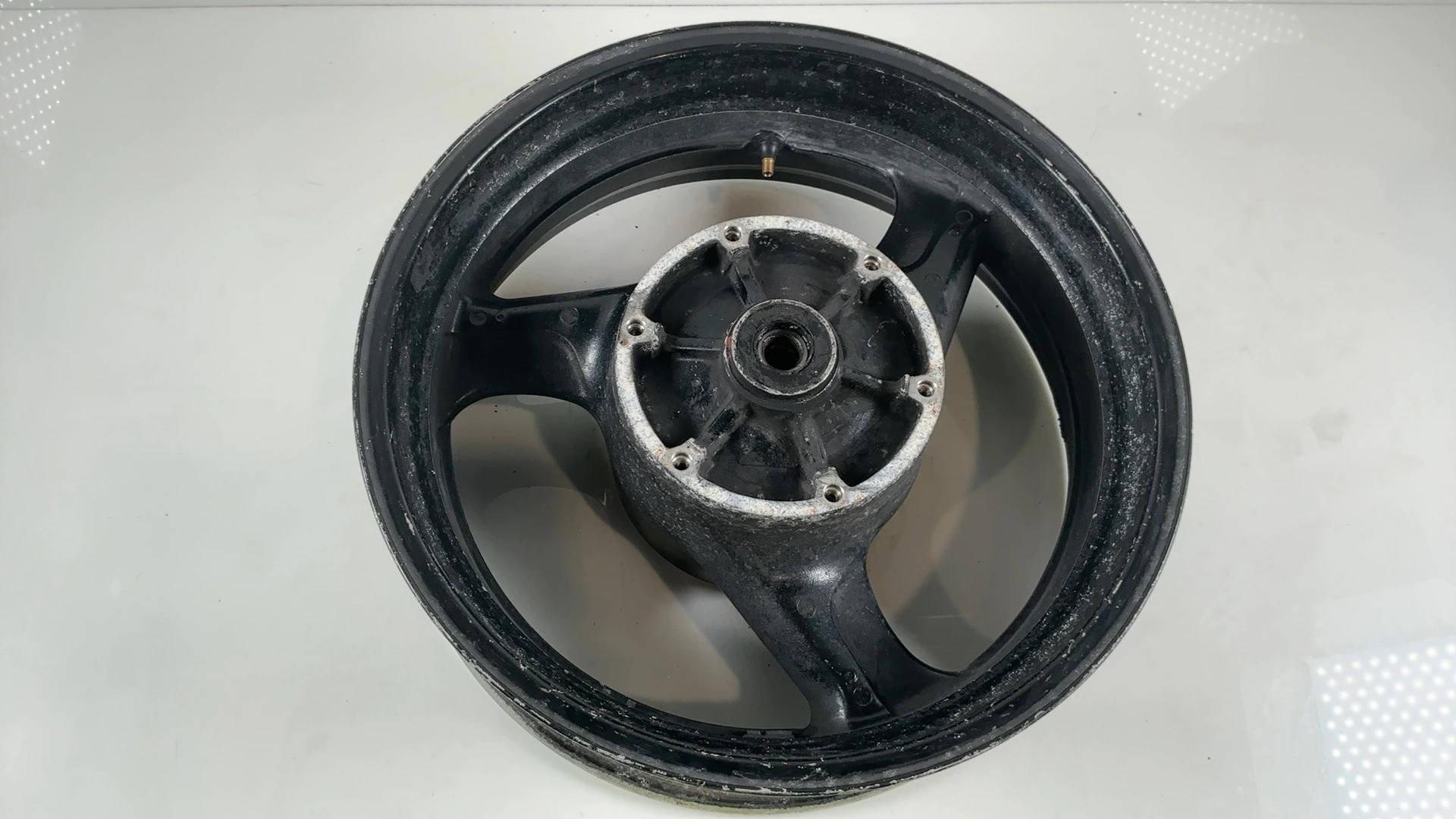 Honda CBR1100XX Blackbird SC35 1100 Rear Wheel Rim 1996-2007 OEM 42650-MAT-010 - Image 10
