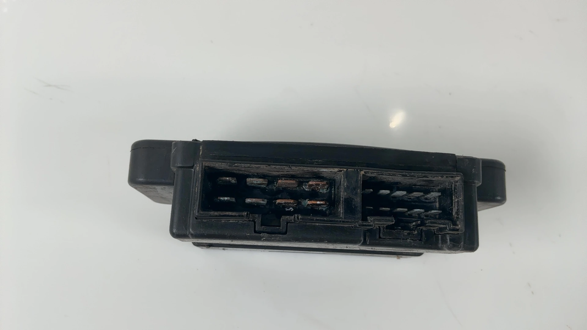 Kawasaki Ninja ZX-7 ZX750 750 CC Fuse Junction Box 1989-1993 OEM 26021-1071 - Image 6