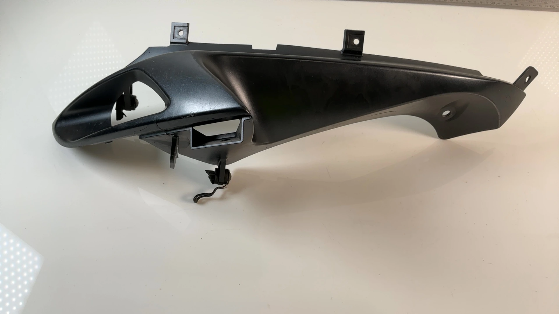 Suzuki GSXR 600 GSXR750 600cc 750cc Left Air Intake 2006-07 OEM 94680-01H00