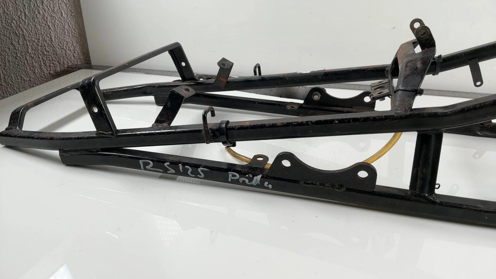 Aprilia RS 125 RS125 125cc Rear Subframe 1992-1998 OEM AP8135942 - Image 4