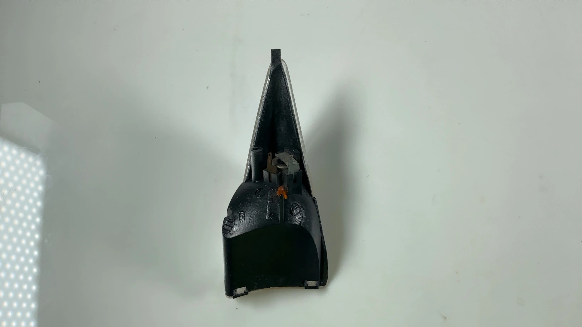 Peugeot Speedfight 2 50 Rear Right Indicator Light 1997-2008 OEM 743094 - Image 2