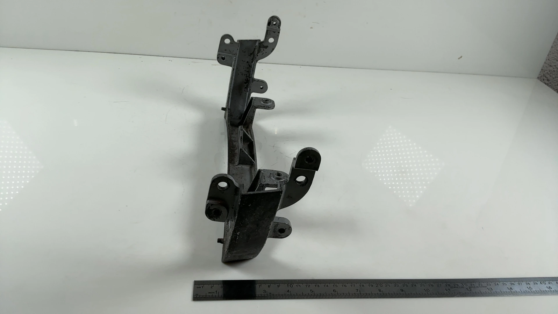 Kawasaki Ninja ZX600A 600cc Front Center Fairing Bracket 1985-89 OEM 35011-1246 - Image 5
