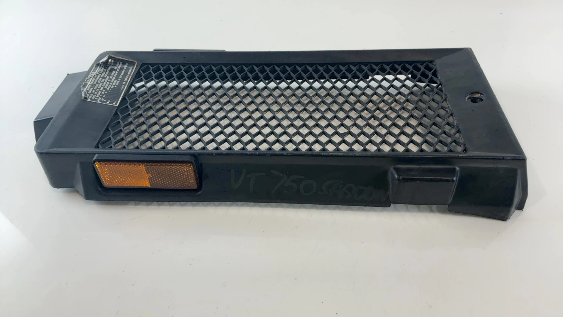 Honda Shadow VT750C 750 CC Radiator Cover Grill 1983 1984 OEM 19032-ME9-000 - Image 4