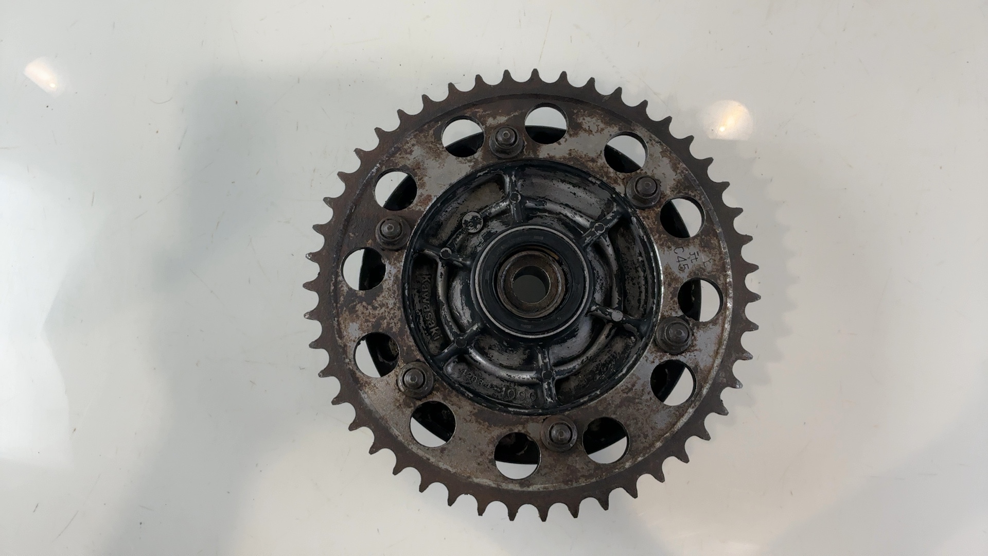 Kawasaki GPX750R ZX750F 750cc Rear Sprocket Hub Carrier 1987-1990 OEM 42034-1090 - Image 2