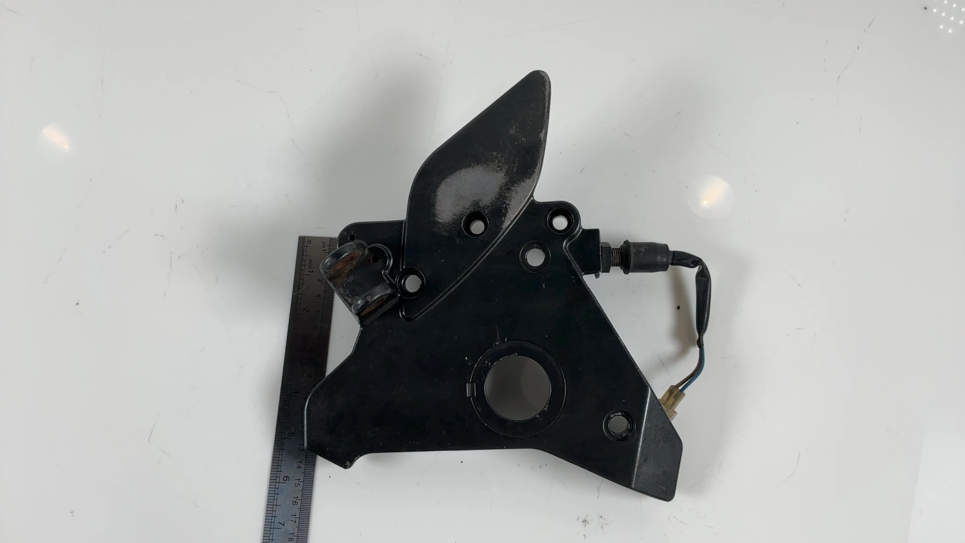Kawasaki ZR-7 ZR750 750cc Front Right Footrest Bracket 1999-2005 35063-1051-EZ - Image 12