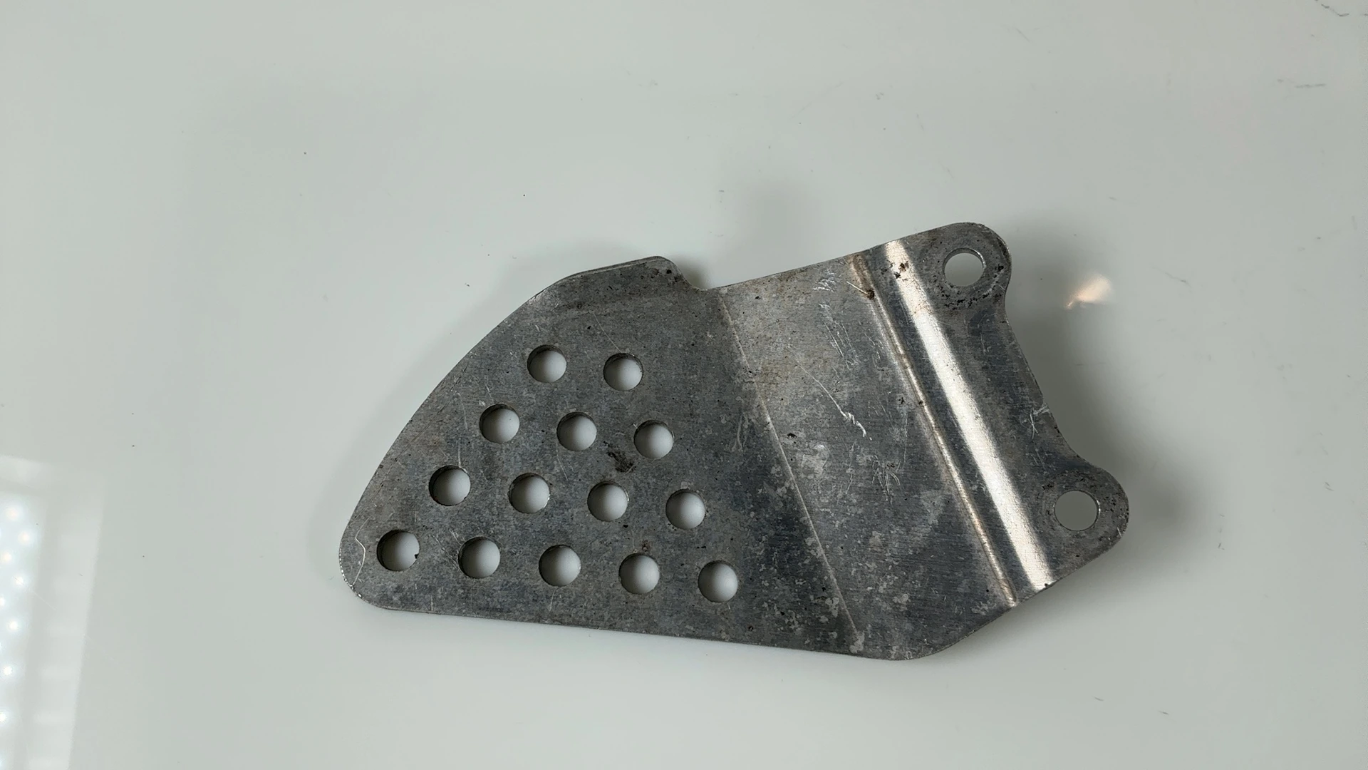 Honda CBR900RR SC33 900cc Right Front Heel Step Guard 1998-99 OEM 50607-MAS-E00 - Image 5