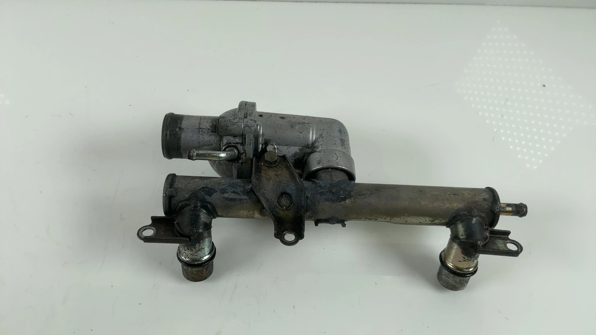 Yamaha FZR1000 3GM 1000cc Thermostat Housing 1989-1995 OEM 3GM-12417-00-00 - Image 4
