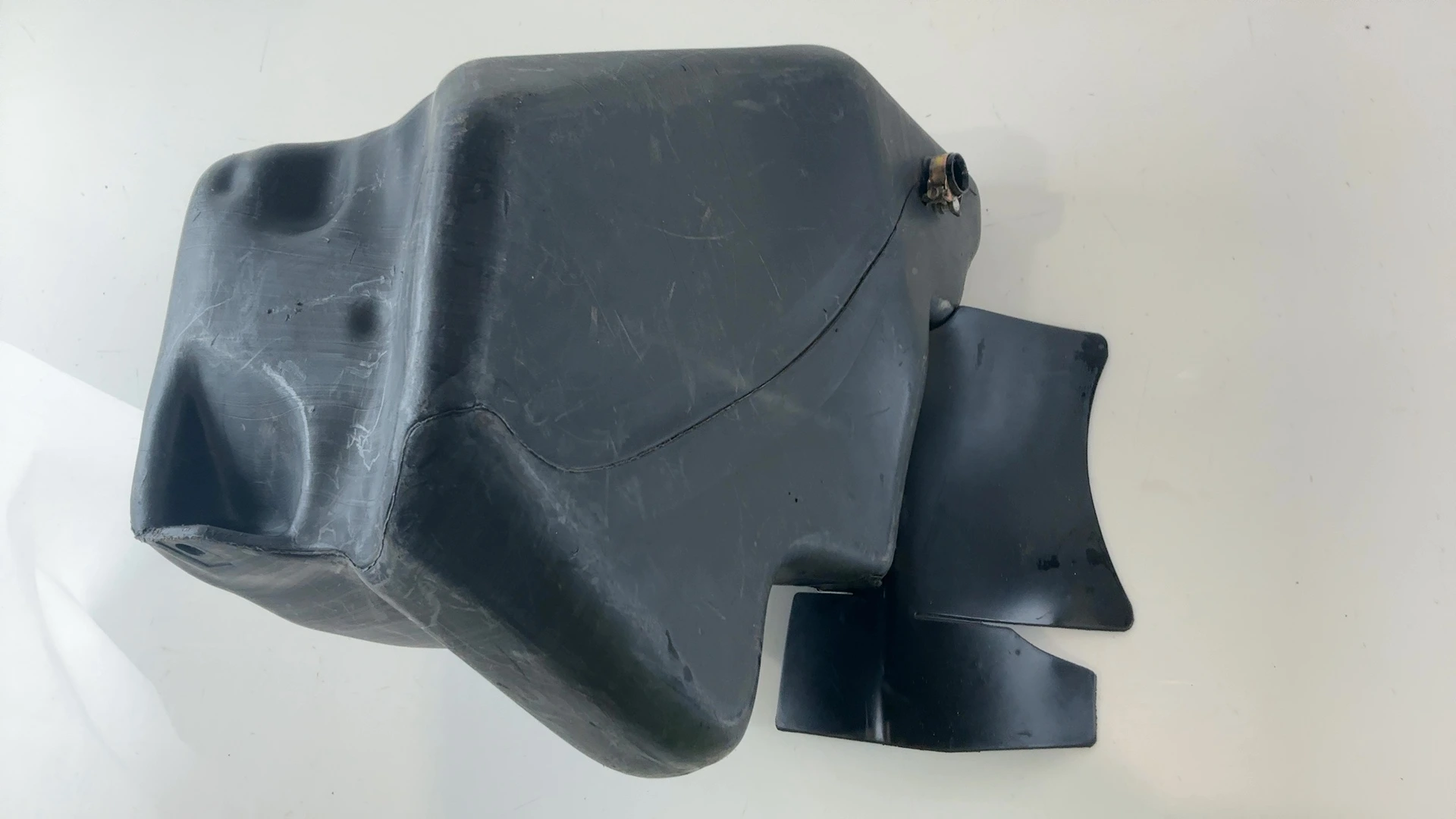 Piaggio NRG MC3 50 CC Fuel Tank 2001-2004 OEM 12000399 - Image 2