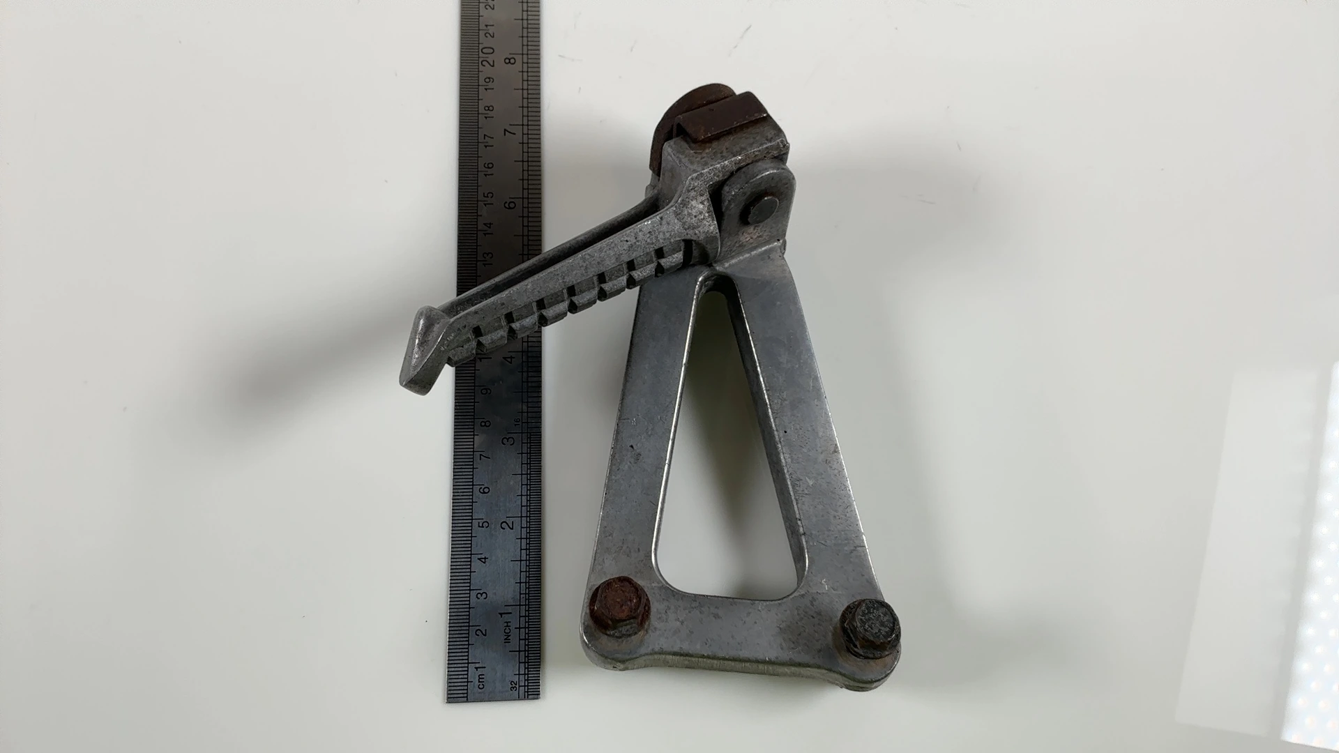 Kawasaki Ninja ZX9R ZX900B 900cc Rear Left Footrest Bracket 1994-1997 35011-1554 - Image 3