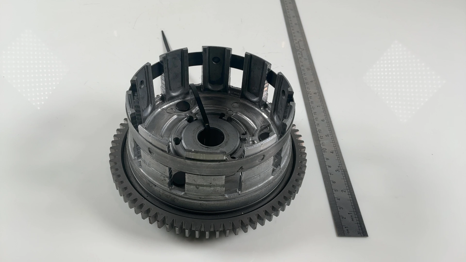 Suzuki GSXR600 GN76A 600 Clutch Outer Basket 1997-2000 OEM 21200-31890 - Image 3