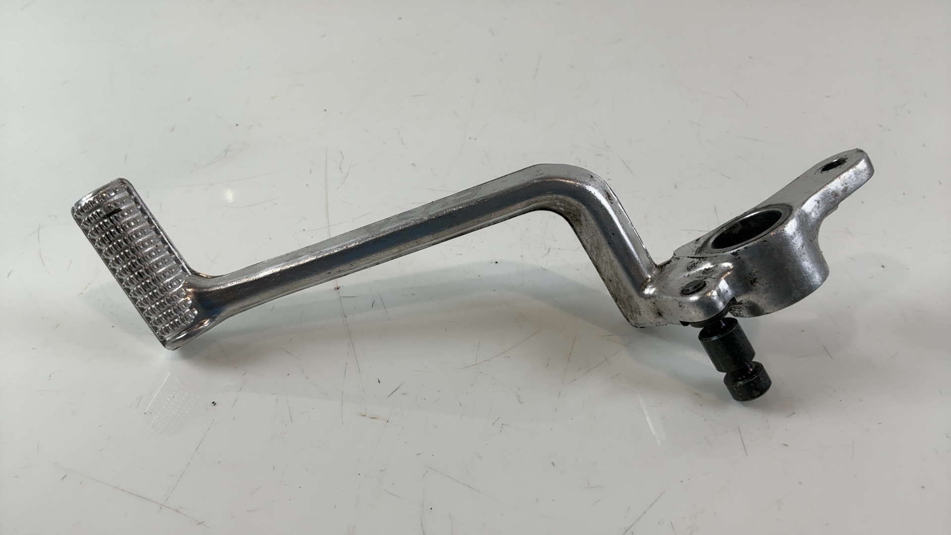 SUZUKI HAYABUSA GSX1300R 1300 REAR BRAKE PEDAL 1999-2007 OEM 43111-24F01 - Image 3