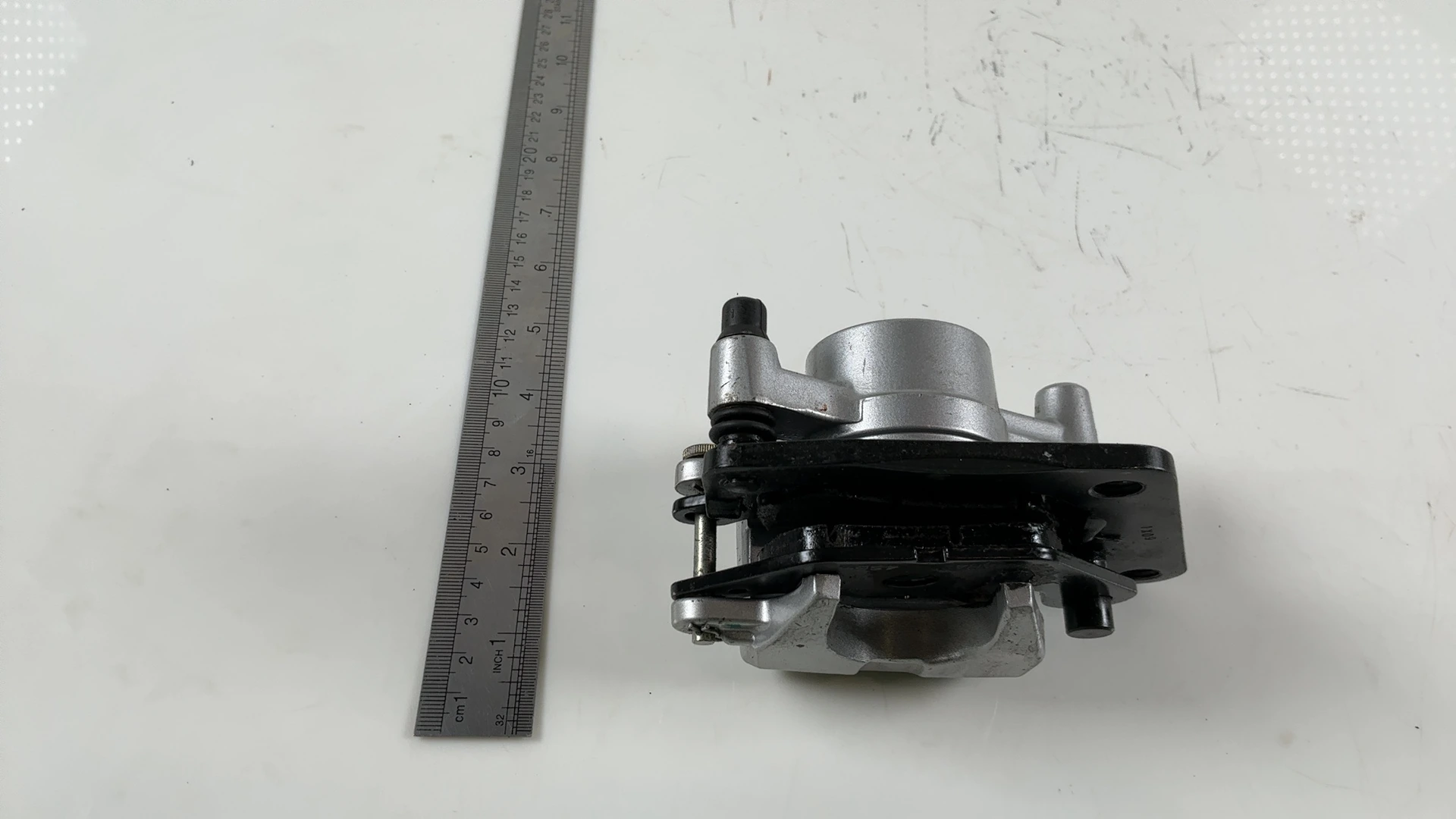 Yamaha YBR125 YBR 125 125cc Front Brake Caliper 2015 2018 OEM 3D9-F580U-02-00 - Image 4