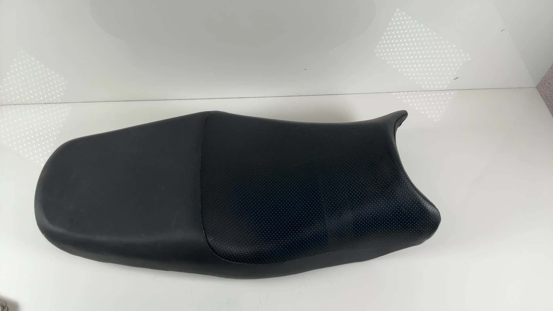 Suzuki Bandit GSF1200 1200cc Motorcycle Seat 2001-2005 OEM 45100-31F11-BH4 - Image 7