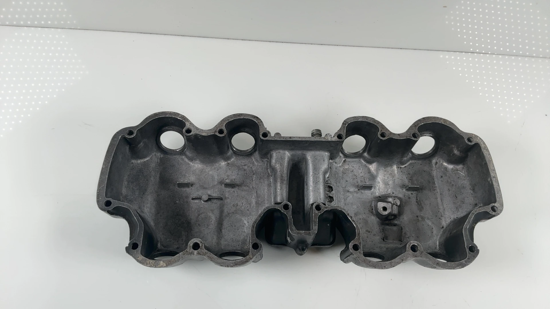 Honda CB750 Four 750cc Valve Cover 1969-1978 OEM 12311-300-040 - Image 9