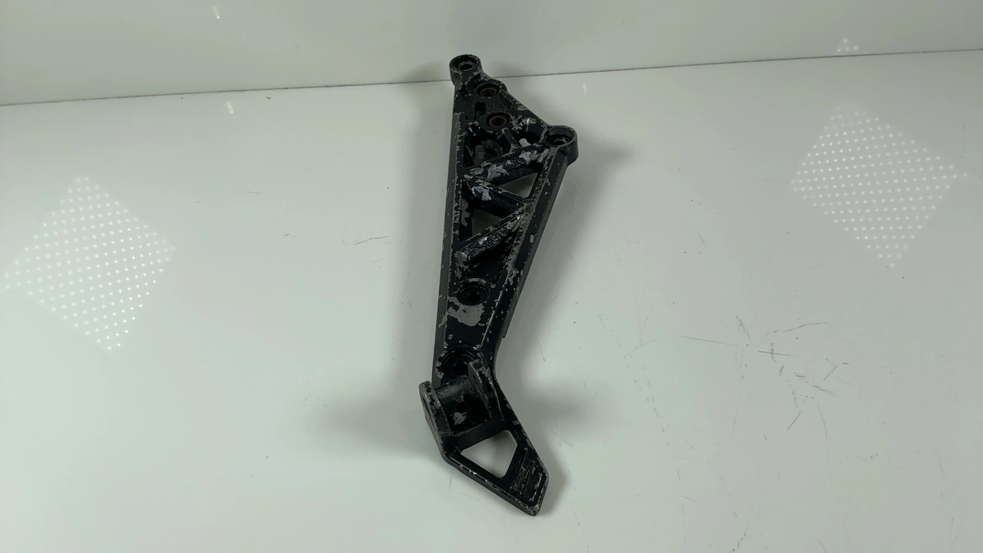 Kawasaki GPz750 ZX750A 750cc Left Footrest Bracket 1983-1985 OEM 35011-1160 - Image 3
