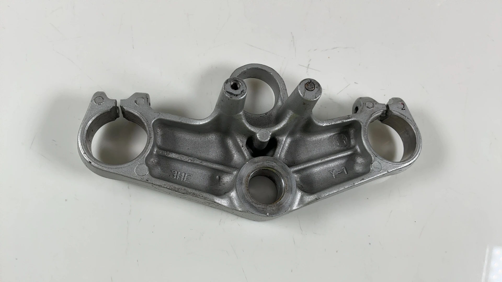 Yamaha FZR600 FZR600R 600cc Upper Fork Bridge Yoke 1989-1993 OEM 3HE-23435-00-00 - Image 7