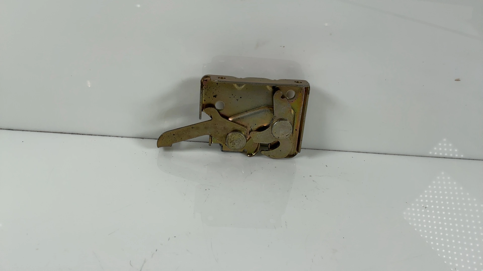 Piaggio Typhoon ZAPC29 50cc Seat Catch Lock Latch 2005-2013 OEM 268300 - Image 1
