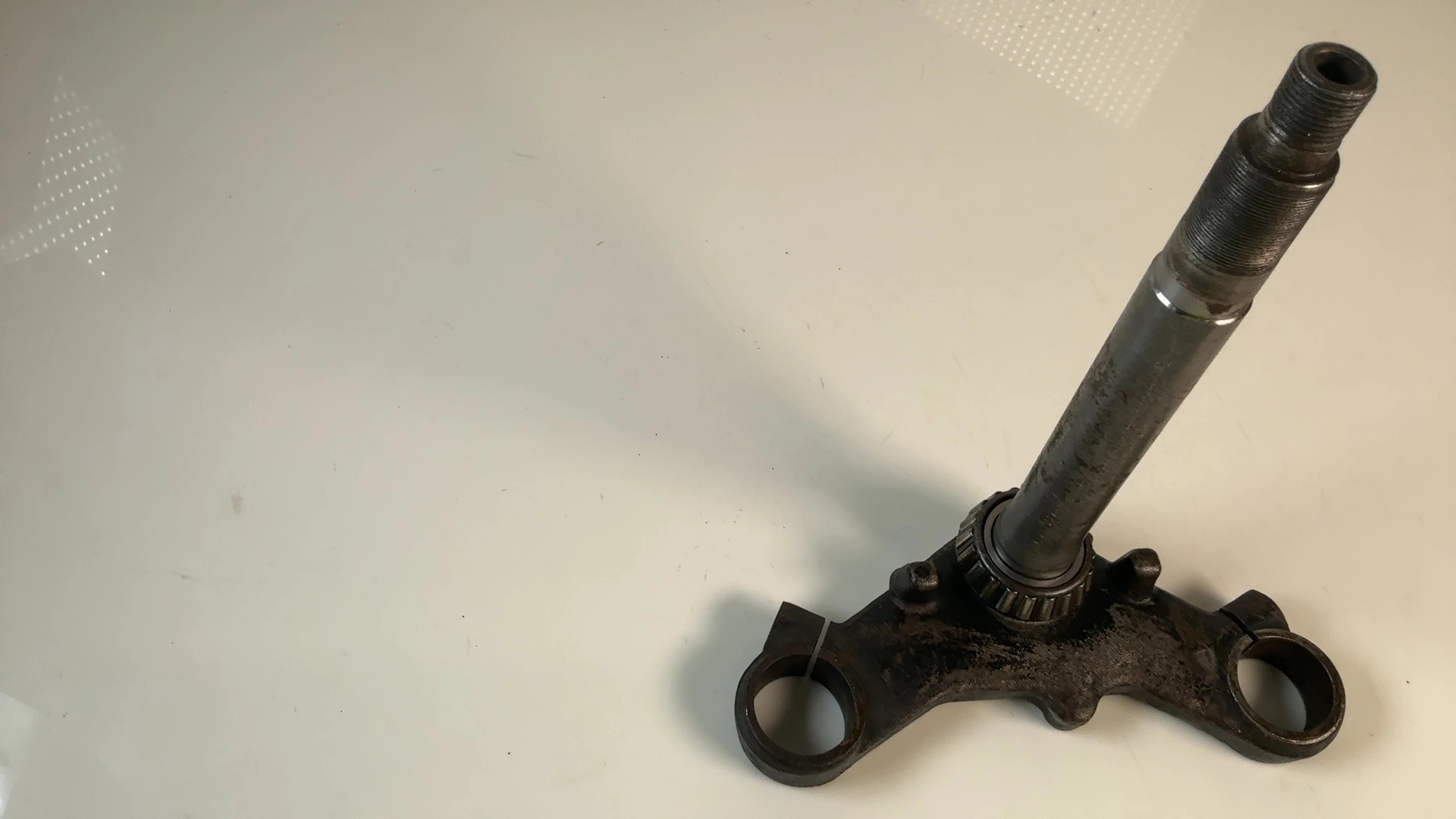 Suzuki GS450 GS450L 450cc Lower Triple Tree Stem 1980-1988 OEM 51400-44870