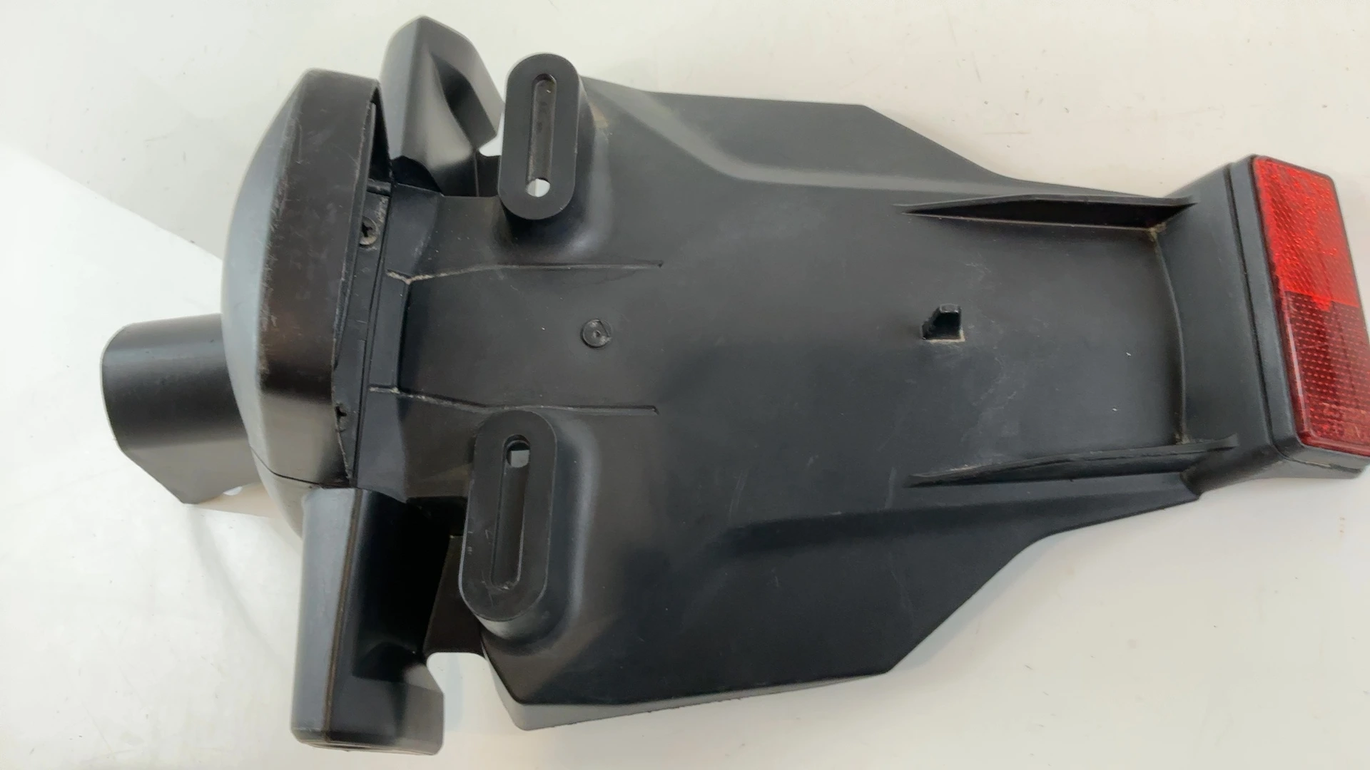 Yamaha YZF-R1 RN12 1000 CC Rear Fender Mudguard 2004-2006 OEM 5VY-21629-01-00 - Image 7