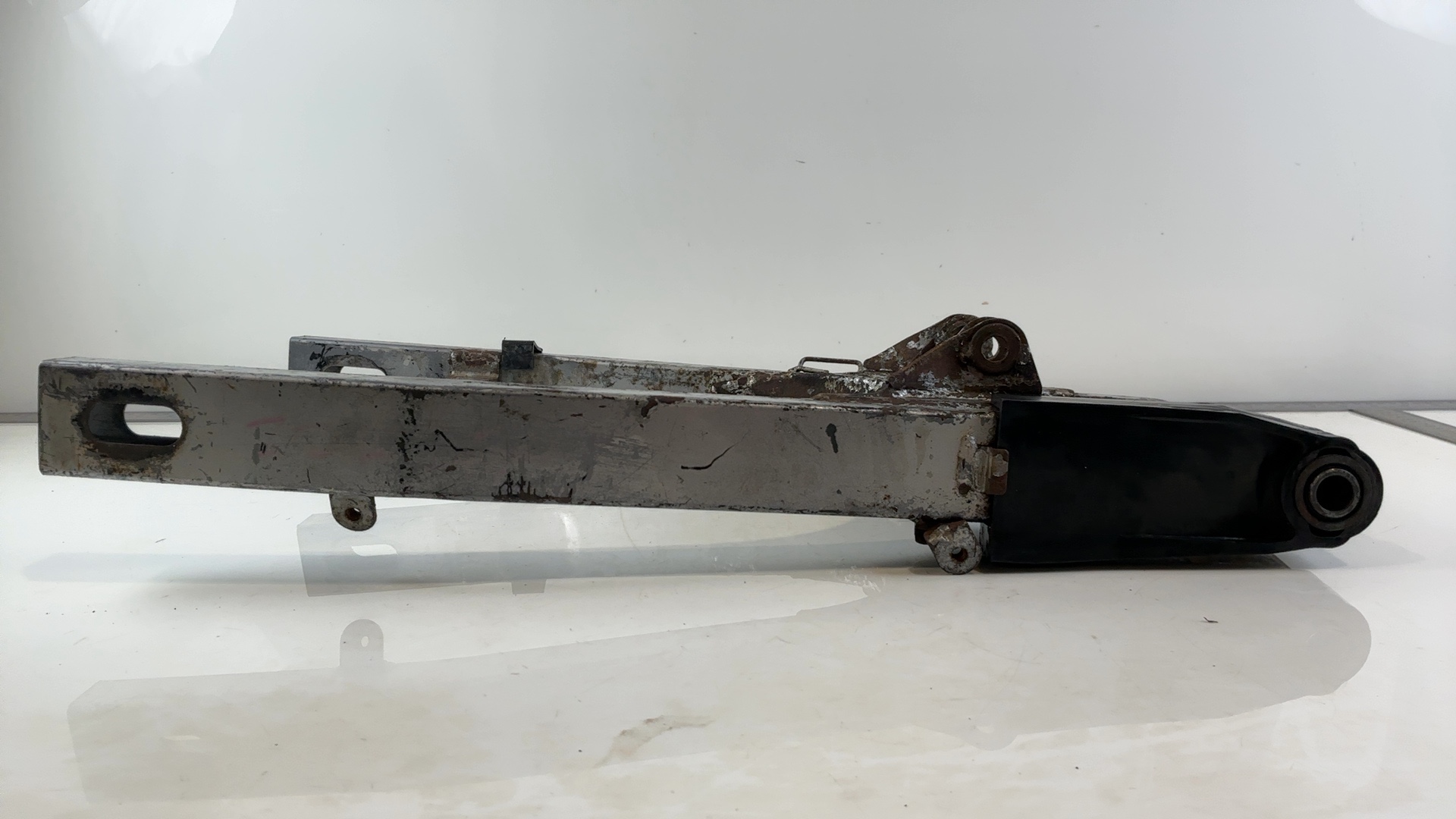 Kawasaki ZZR250 EX250H 250 CC Rear Swingarm 1990-2007 OEM 33001-1361-GD - Image 4