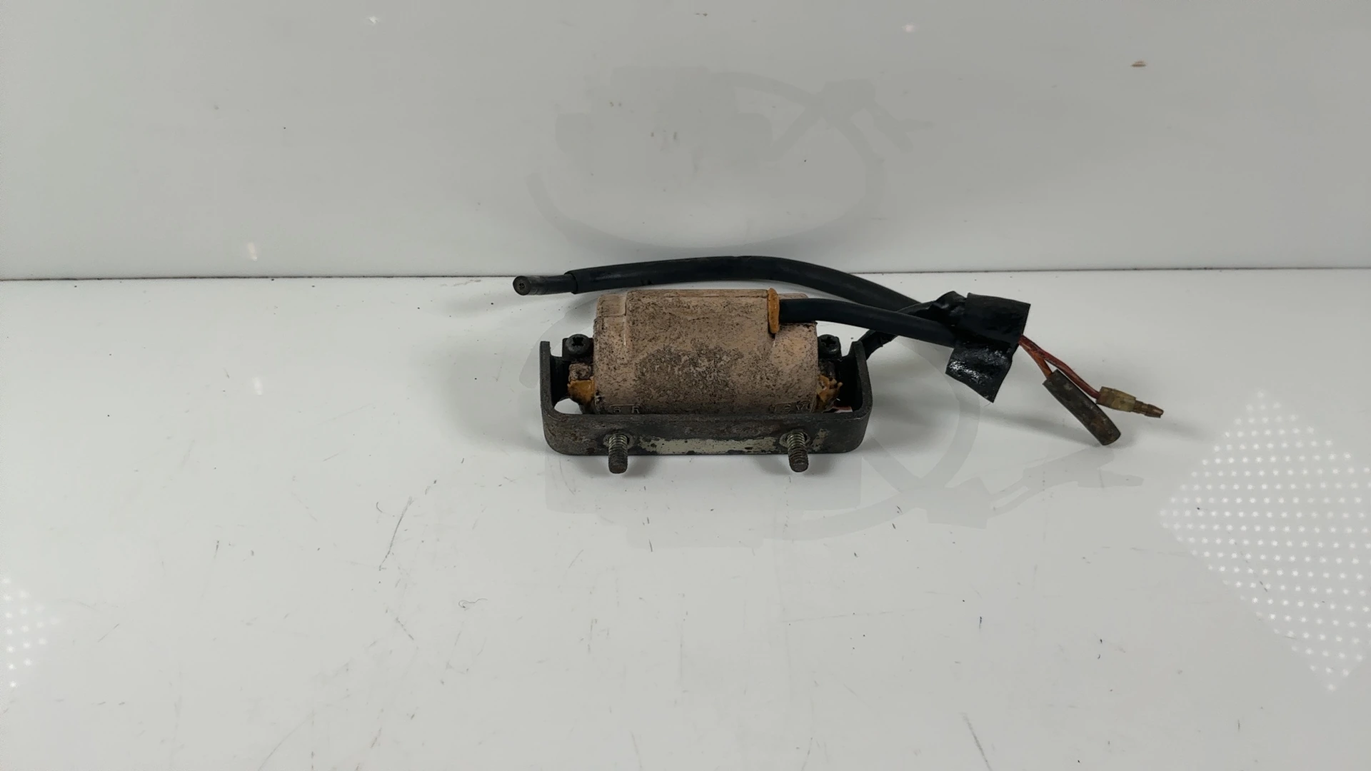 Yamaha XS400 XS400S 400cc Ignition Coil 1977 1978 OEM 1L9-82310-51 - Image 2